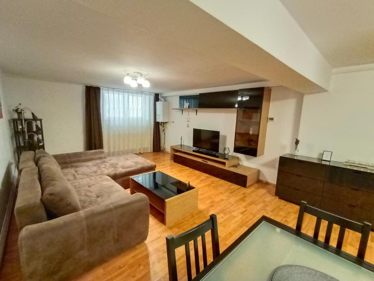 Central Park Apartments Brasov Bagian luar foto