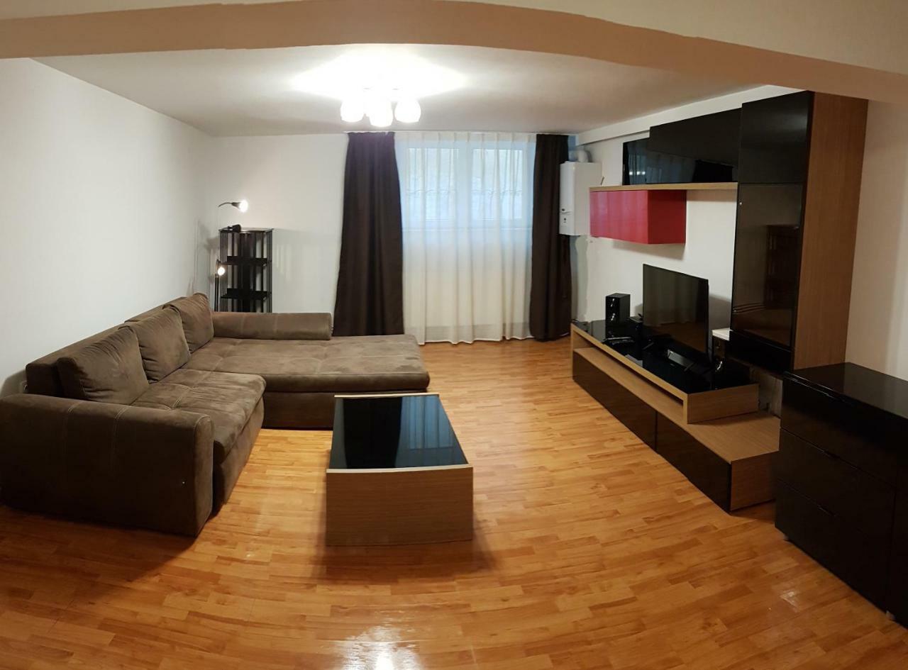 Central Park Apartments Brasov Bagian luar foto